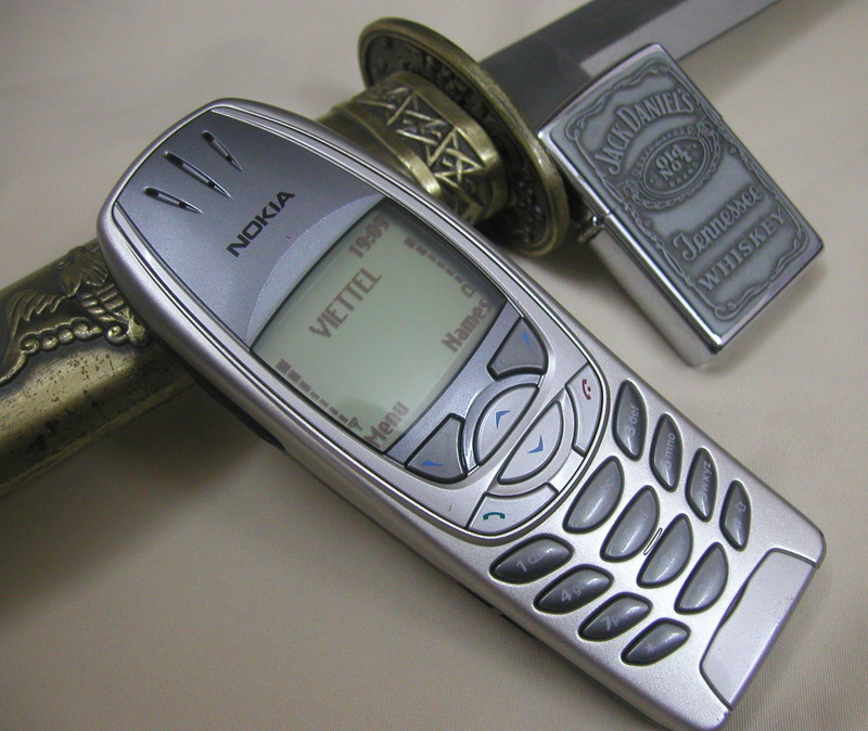 Nokia 6310i phiên bản cũ